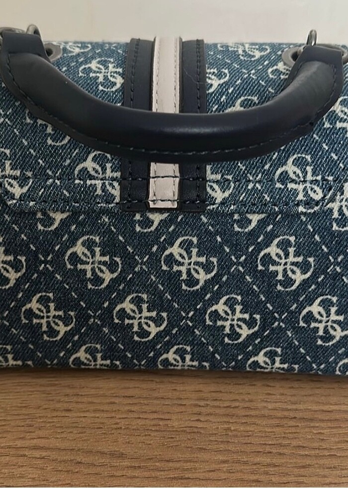 Guess çanta - Görsel 4