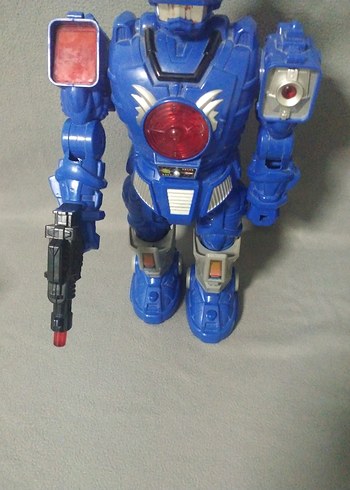 Mavi Hareketli Robot - Görsel 4