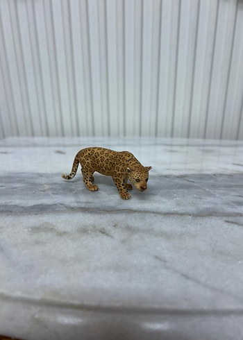 Beden Renk Kahverengi Leopar Figürü