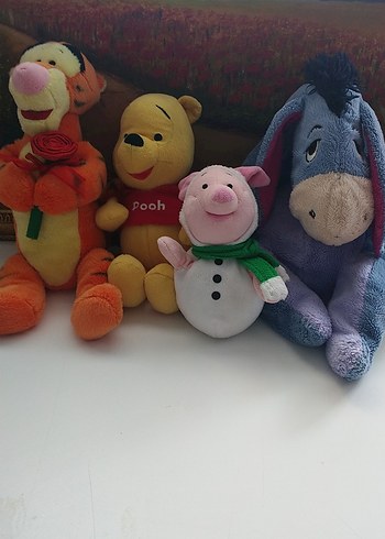 Walt Disney World Renkli Winnie the Pooh Peluş Oyuncak Seti