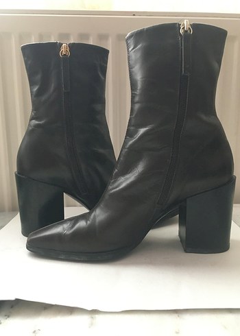 37 No. Zara Kahverengi Deri Kadın Topuklu Bot - Görsel 3