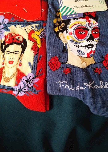 Beden kırmızı Renk Baskılı Çoraplar Frida Kahlo Desenli