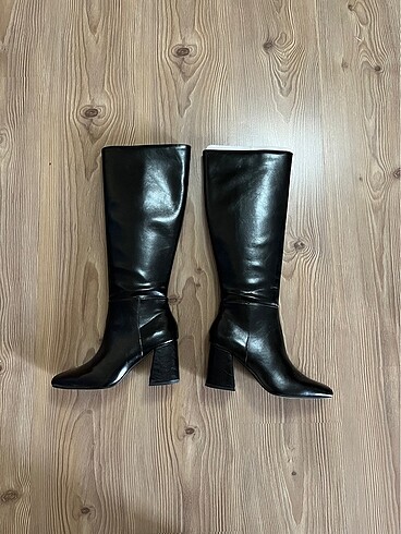 36 Beden Pull & bear topuklu çizme