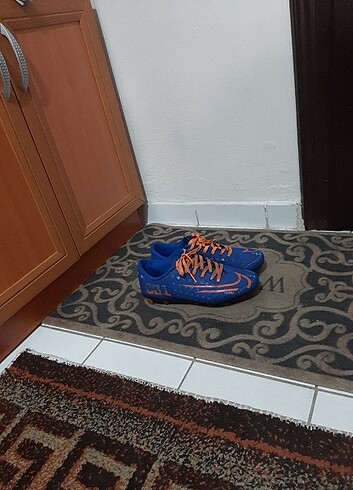 tek ebat Beden çeşitli Renk Halısaha kırampon 37 numara 