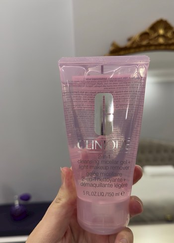 Clinique 2'si 1 Arada Micellar Jel & Makyaj Temizleyici - Görsel 2