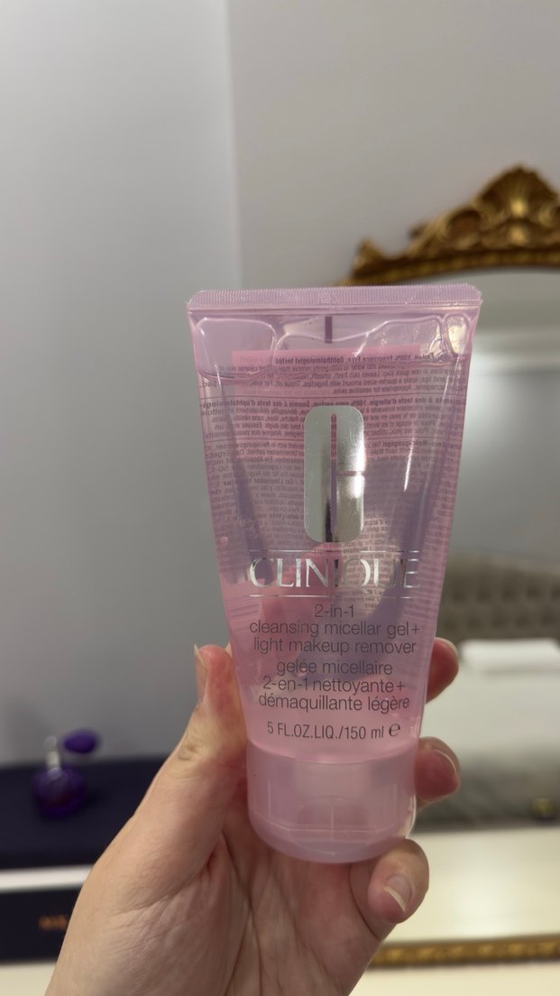 Clinique 2'si 1 Arada Micellar Jel & Makyaj Temizleyici - Görsel 2