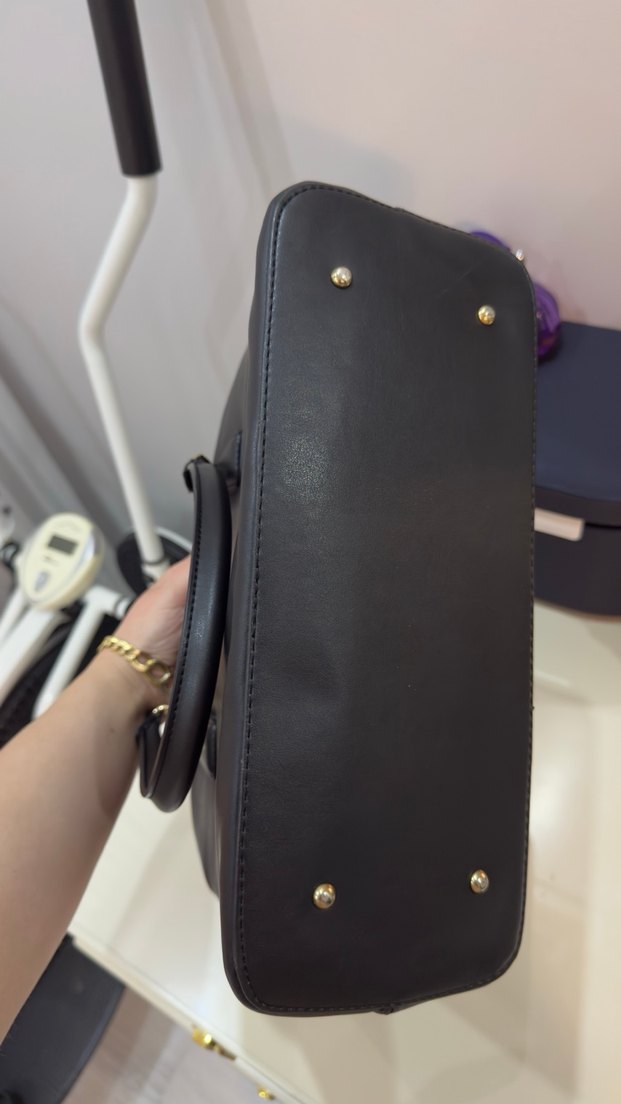 Siyah Deri Klasik Kadın Çanta - Görsel 3