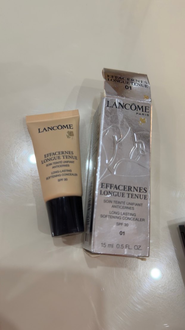Lancome Efecernes Longue Tenue 01 kapatıcı - Görsel 2