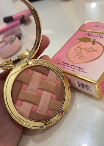 Too Faced Sweetie Pie Allık - Görsel 3