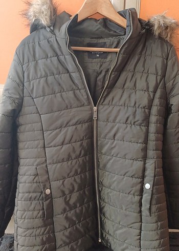 Midi Kadın Kışlık Mont Kürklü Kapüşonlu haki renk - Görsel 3