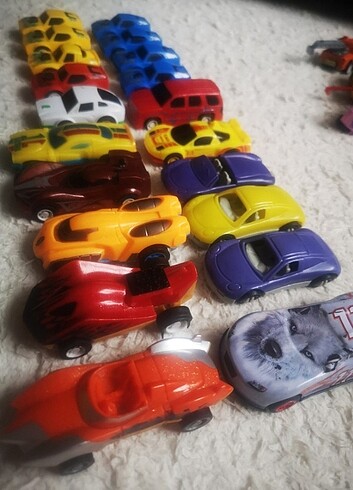 21 adet oyuncak araba seti