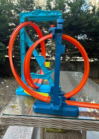 Hot Wheels Takla Atan Araba Pisti - Görsel 2