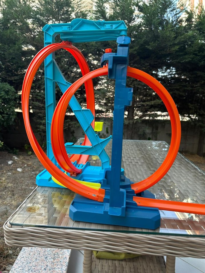 Hot Wheels Takla Atan Araba Pisti - Görsel 4