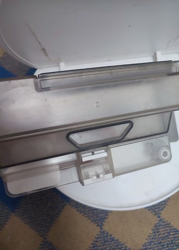 Beyaz Robot Süpürge - Görsel 4