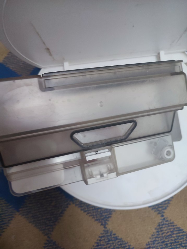 Beyaz Robot Süpürge - Görsel 4