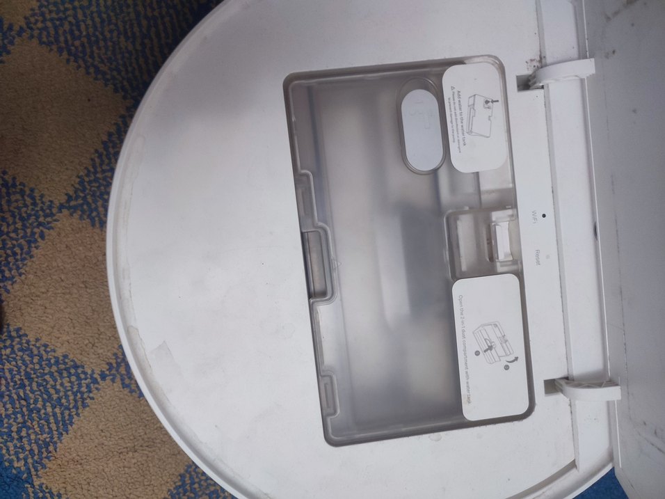 Beyaz Robot Süpürge - Görsel 3