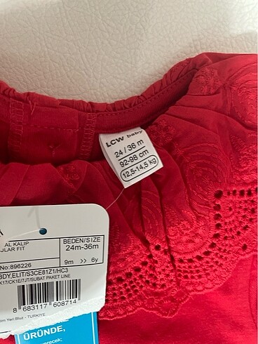 24-36 Ay Beden Hiç kullanılmamış kız çocuk dantel yakalı pamuk t-shirt