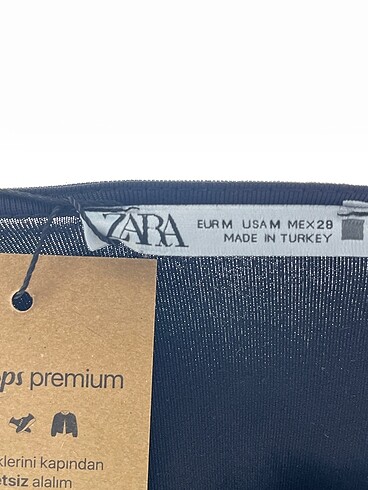m Beden siyah Renk Zara T-shirt %70 İndirimli.
