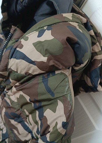 Erkek Çocuk Kamuflaj Kapüşonlu Mont - Görsel 6