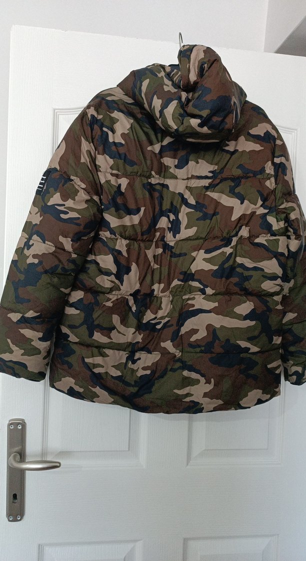 Erkek Çocuk Kamuflaj Kapüşonlu Mont - Görsel 5