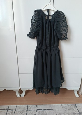 8 Yaş Beden siyah Renk Dantel Detaylı Siyah Midi Gotik Elbise