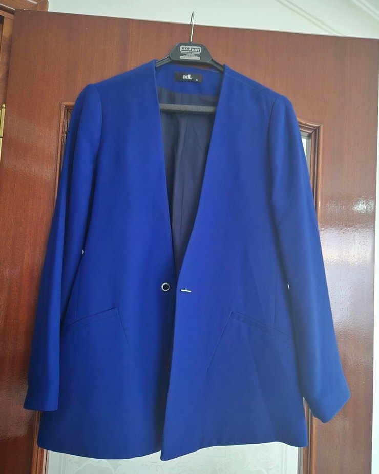 Saks Mavisi V Yaka Blazer Ceket  ADL — görsel 2/5
