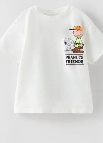 ZARA SNOOPY ®?PEANUTS BASKILI T-SHIRT