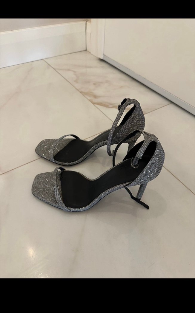 Gri Stiletto Topuklu Yılan Desenli Kadın Ayakkabı - Görsel 3