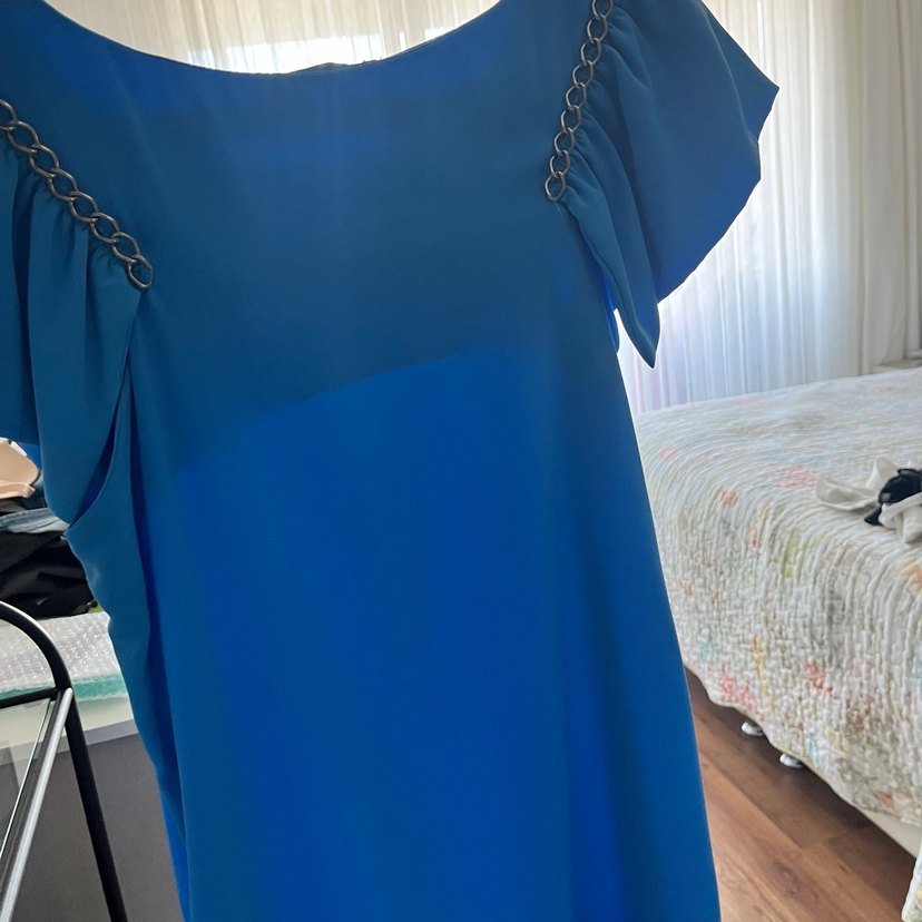 Zincir Detaylı Mavi elbise - Görsel 3