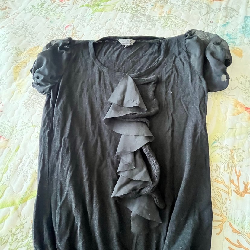 Siyah Fırfırlı Kısa Kollu Bluz - Görsel 2