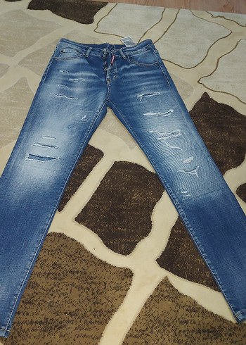 Yırtık Detaylı Mavi Erkek Denim Pantolon