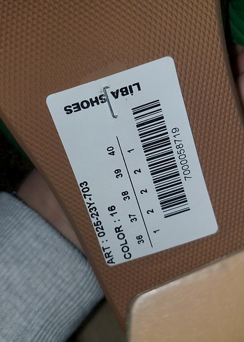 37 Beden yeşil Renk Yeşil Parlak Dolgu Topuklu Kadın Sandalet