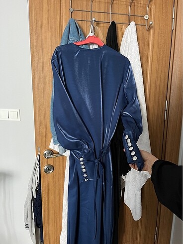 Saten Kemerli Abiye