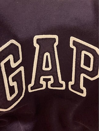 GAP sweat