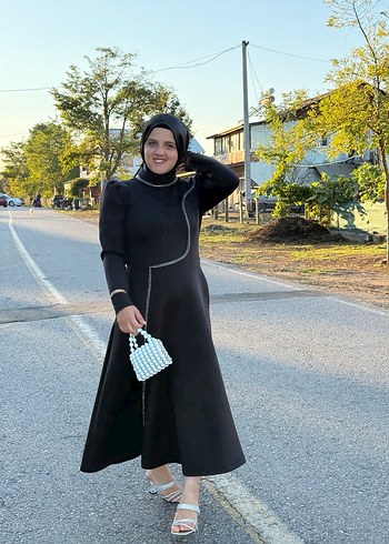 38 Beden Uzun Siyah Scuba Abiye Elbise