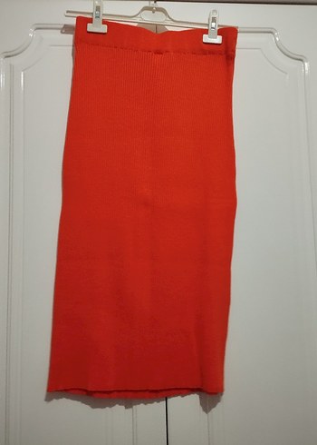 Kısa Kesim V Yaka Kırmızı Triko Kadın Hırka ve etek takım - Görsel 2