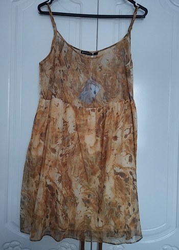 Bej V Yaka İpek Görünümlü Midi Elbise - Görsel 3