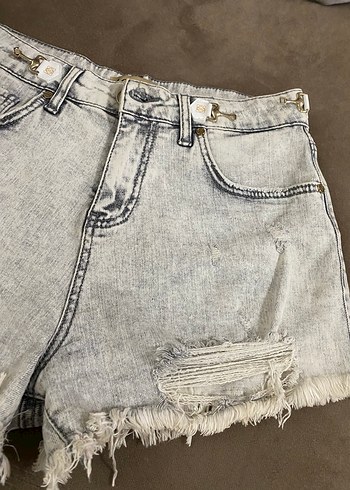 Kadın Gri Denim Mini Şort orijinal - Görsel 3