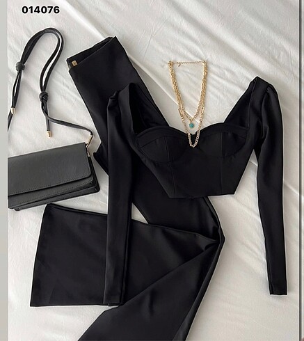 Siyah crop