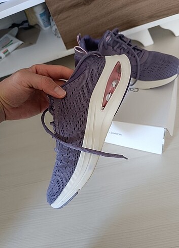 38,5 Beden Skechers kadın spor ayakkabi