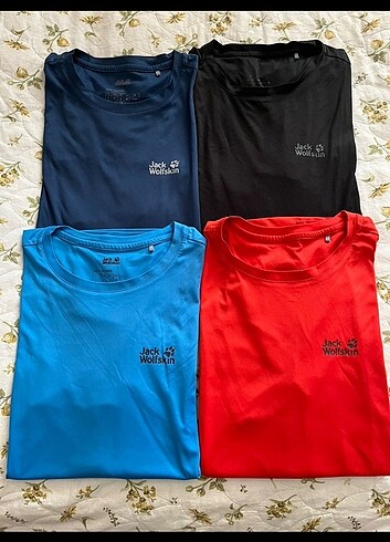 Orjinal Jack wolfskin tshirt
