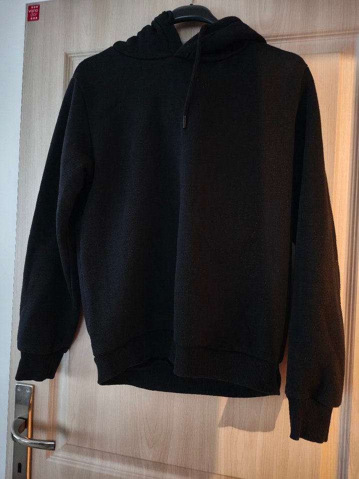 Siyah Kapüşonlu 
Sweatshirt s besen - Görsel 2