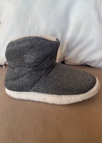 Kadın Gri Örgü Sıcak Ev Terliği - Görsel 2