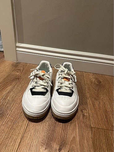 37 Beden Puma spor ayakkabı