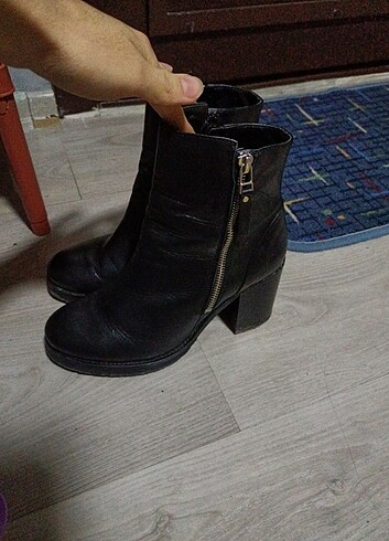 38,5 Beden Nine west orjinal 8cm topuklu siyah deri bot 