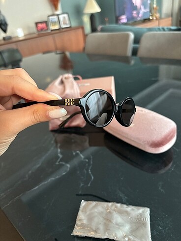Beden Miu miu oval gözlük