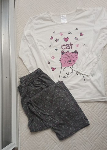 Uzun Kollu Baskılı Kadın Kısa Pijama Takımı