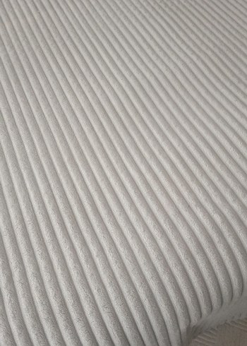 Gri Beyaz Çizgili Yatak Örtüsü - Görsel 2