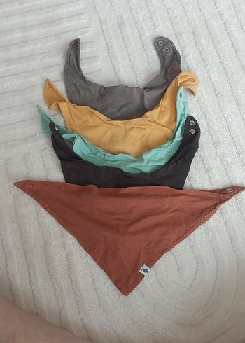 Koyu Kahverengi Bebek Önlüğü Seti