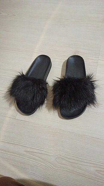Peluş terlik 